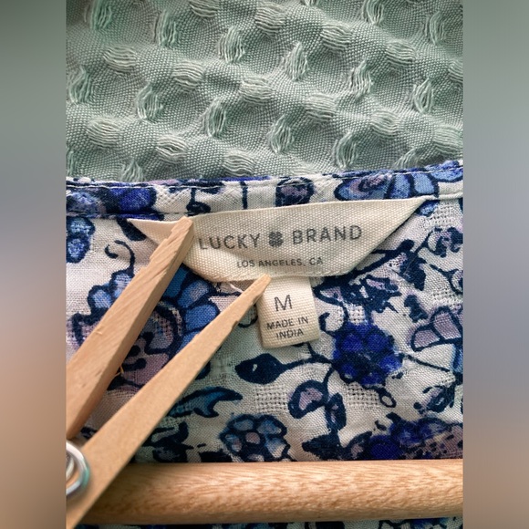 Lucky Brand Blue Floral Flowy Blouse Shirt Top Medium - Picture 4 of 7